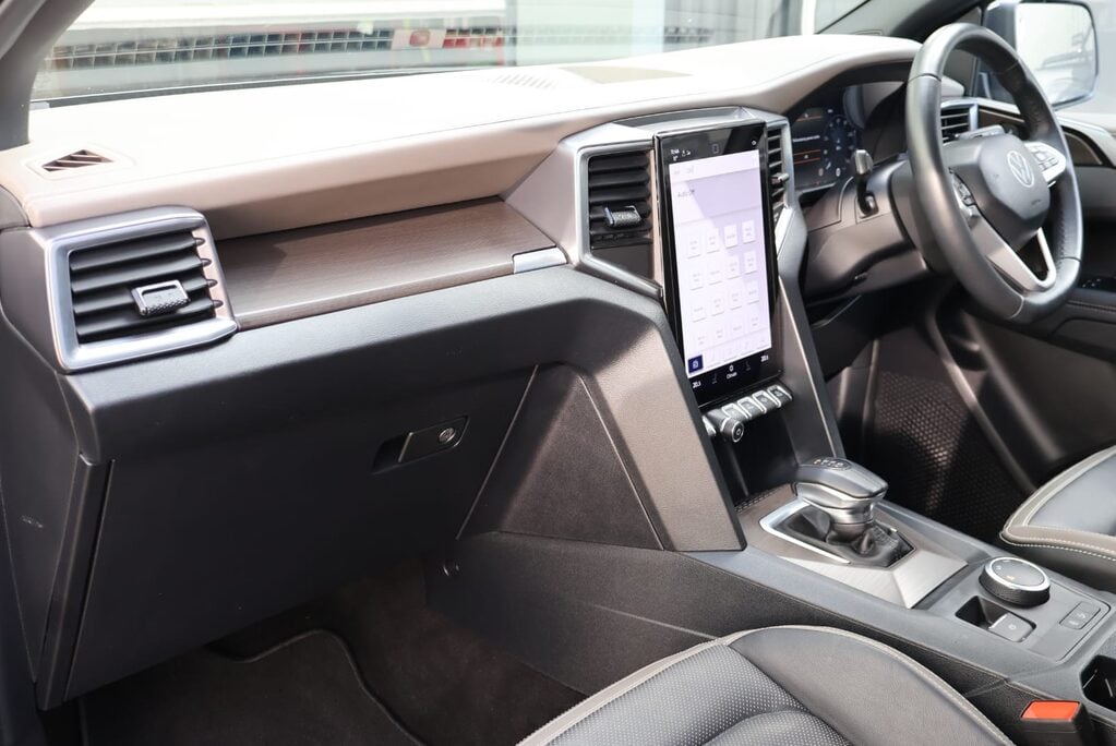 Volkswagen Amarok DC TDI STYLE 4MOTION stunningly styled by Seeker Uk 18