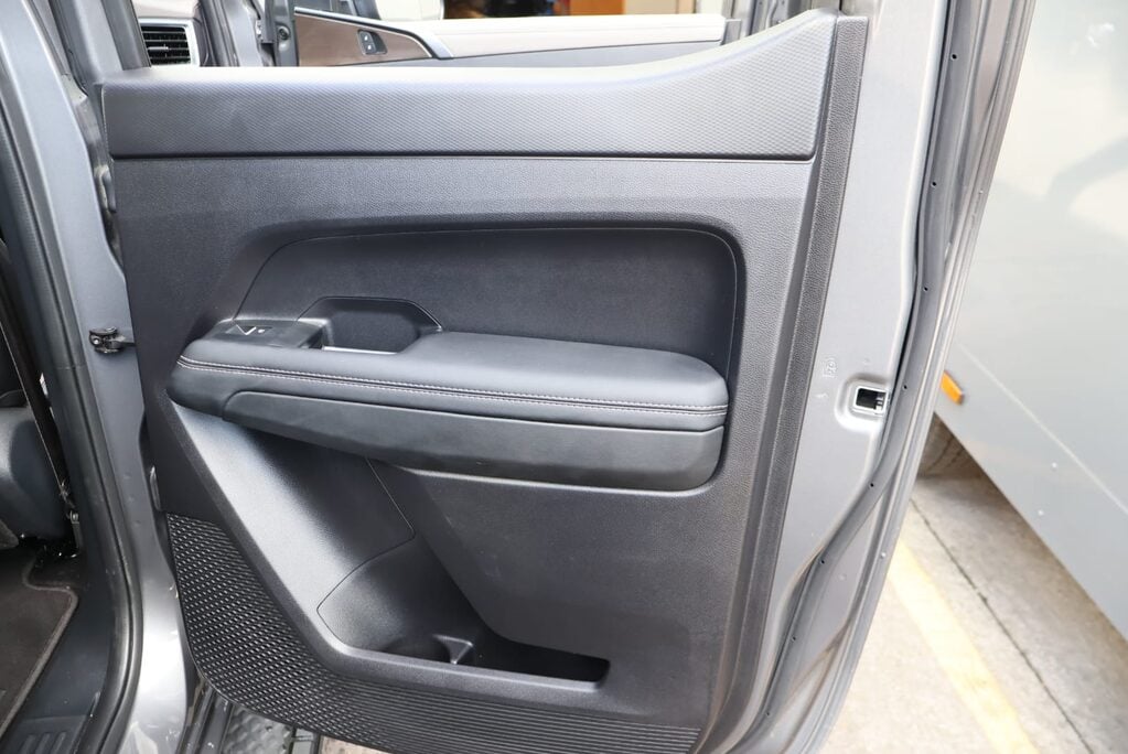 Volkswagen Amarok DC TDI STYLE 4MOTION stunningly styled by Seeker Uk 22