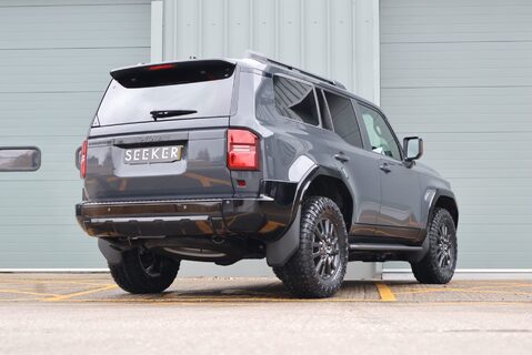 Toyota Land Cruiser Brand new COMMERCIAL styled by seeker with rear seats world tour edition  8