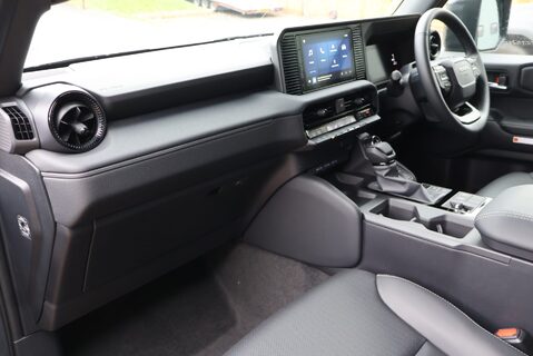 Toyota Land Cruiser Brand new COMMERCIAL styled by seeker with rear seats world tour edition  19