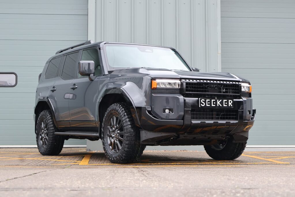 Toyota Land Cruiser Brand new COMMERCIAL styled by seeker with rear seats world tour edition  3