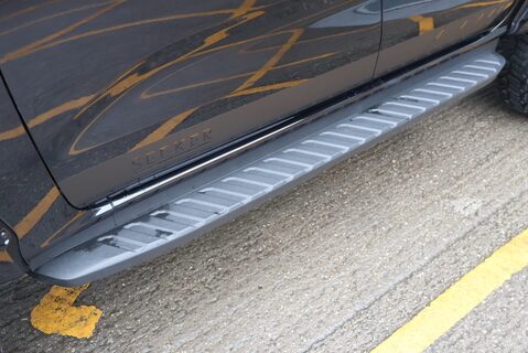 Ford Ranger Brand new 3.0 WILDTRAK ECOBLUE x show room display model  24