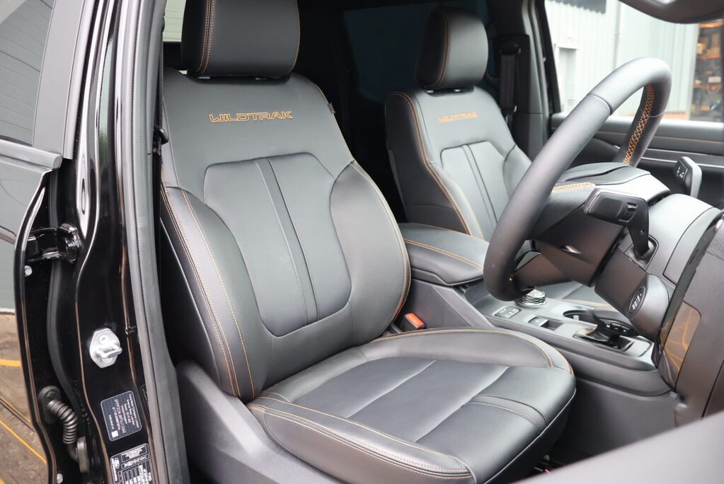 Ford Ranger Brand new 3.0 WILDTRAK ECOBLUE x show room display model  14