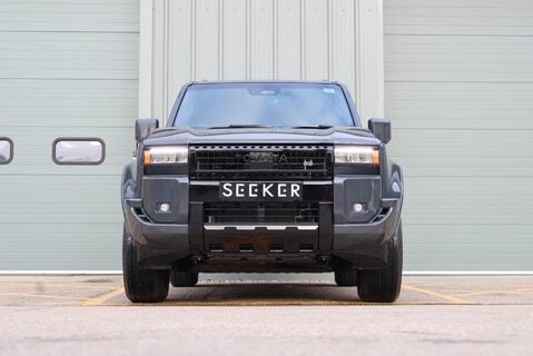 Toyota Land Cruiser COMMERCIAL demo model with roof bars and high gloss black pack  2