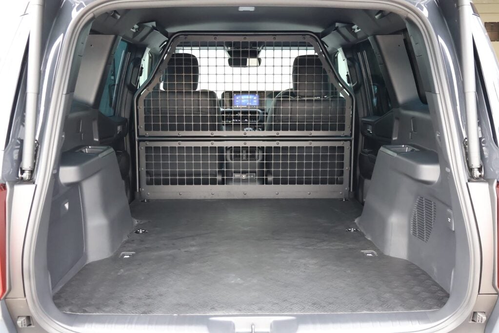 Toyota Land Cruiser COMMERCIAL demo model with roof bars and high gloss black pack  11