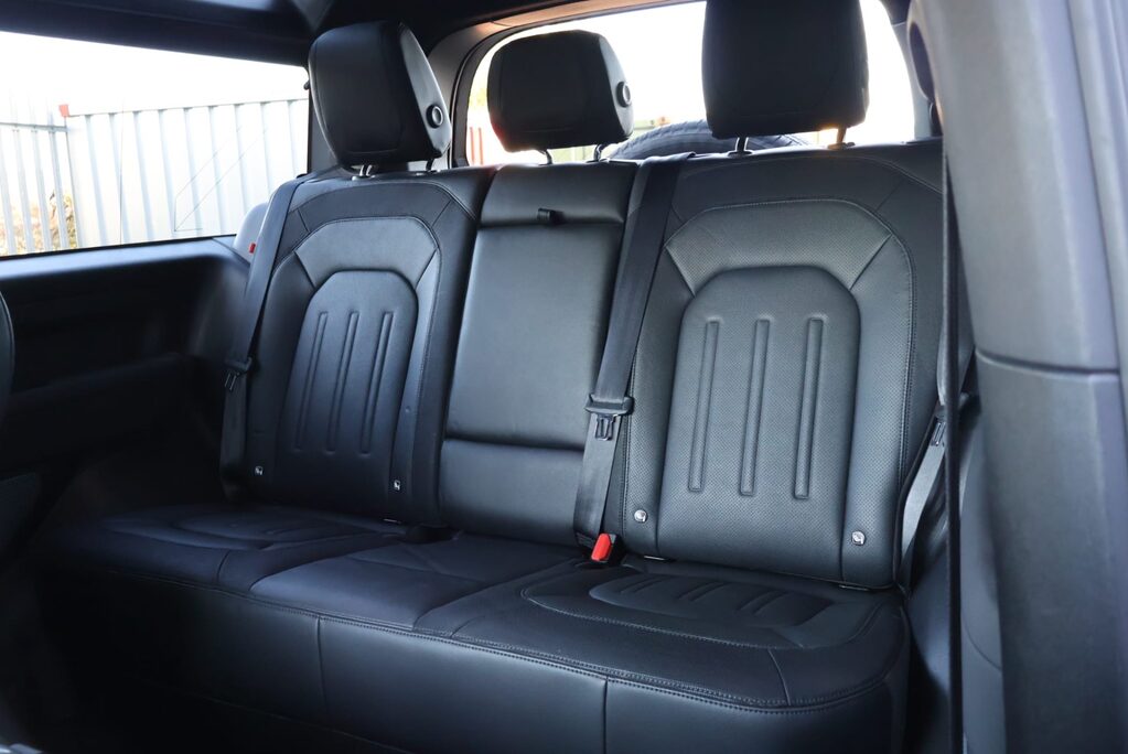 Land Rover Defender 90 X-DYNAMIC SE MHEV STYLED BY SEEKER UK 350 BHP UPGRADE  23