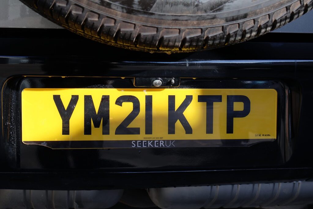 Land Rover Defender 90 X-DYNAMIC SE MHEV STYLED BY SEEKER UK 350 BHP UPGRADE  6