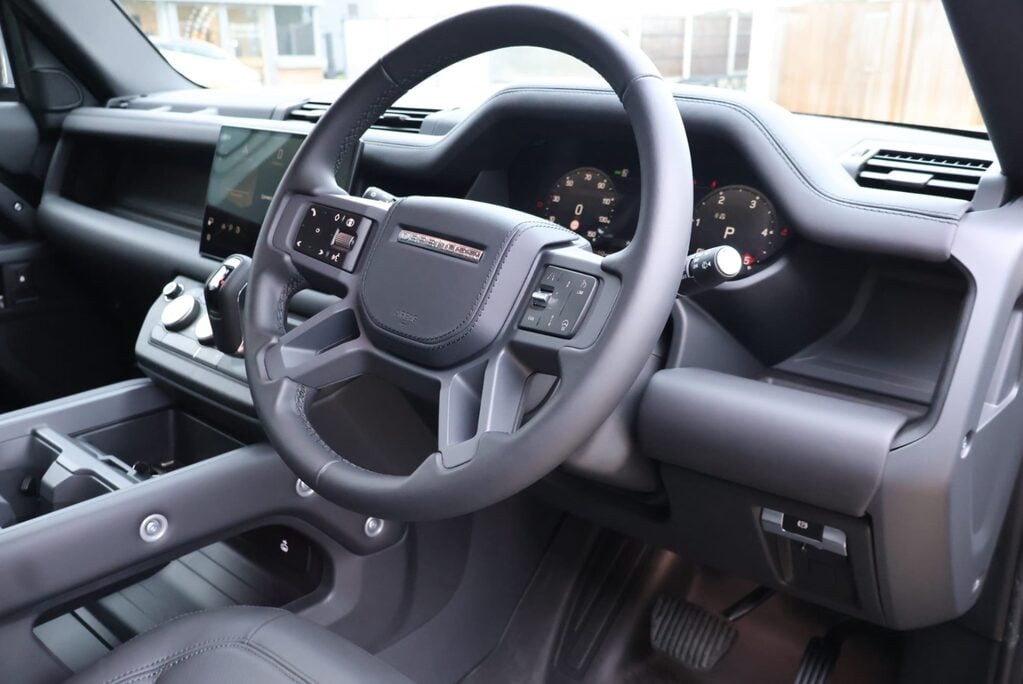 Land Rover Defender 110 2026 Model HARD TOP X-DYNAMIC HSE styled by seeker Rear seats  27