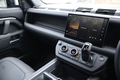 Land Rover Defender 110 2026 Model HARD TOP X-DYNAMIC HSE styled by seeker Rear seats  34