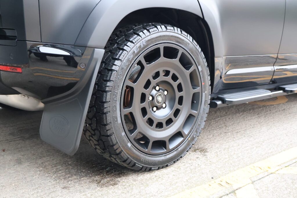 Land Rover Defender 110 2026 Model HARD TOP X-DYNAMIC HSE styled by seeker Rear seats  18