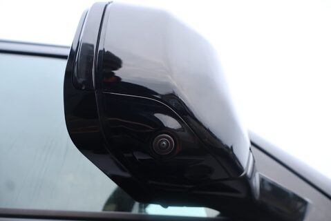 Land Rover Defender 110 P525 V8 Urban Edition  18