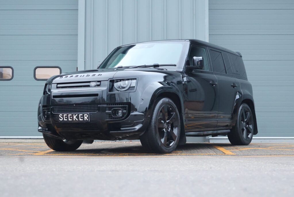 Land Rover Defender 110 P525 V8 Urban Edition  7