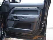 Land Rover Defender 110 P525 V8 Urban Edition  16