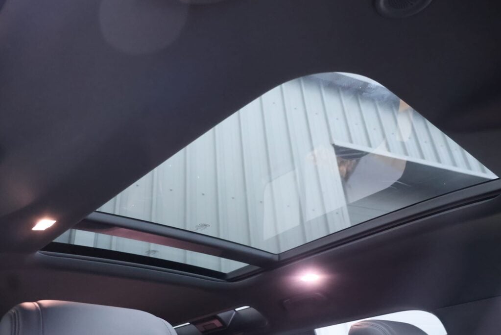 Land Rover Defender 110 P525 V8 Urban Edition  26