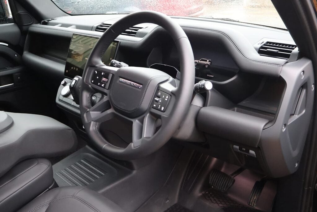 Land Rover Defender 110 HARD TOP X-DYNAMIC D350 HSE 500 TOUR EDITION  ASK ABOUT REAR SEATS 23