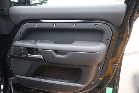 Land Rover Defender 110 HARD TOP X-DYNAMIC D350 HSE 500 TOUR EDITION  ASK ABOUT REAR SEATS 22