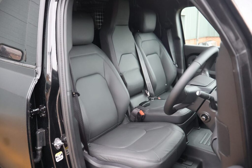 Land Rover Defender 110 HARD TOP X-DYNAMIC D350 HSE 500 TOUR EDITION  ASK ABOUT REAR SEATS 17