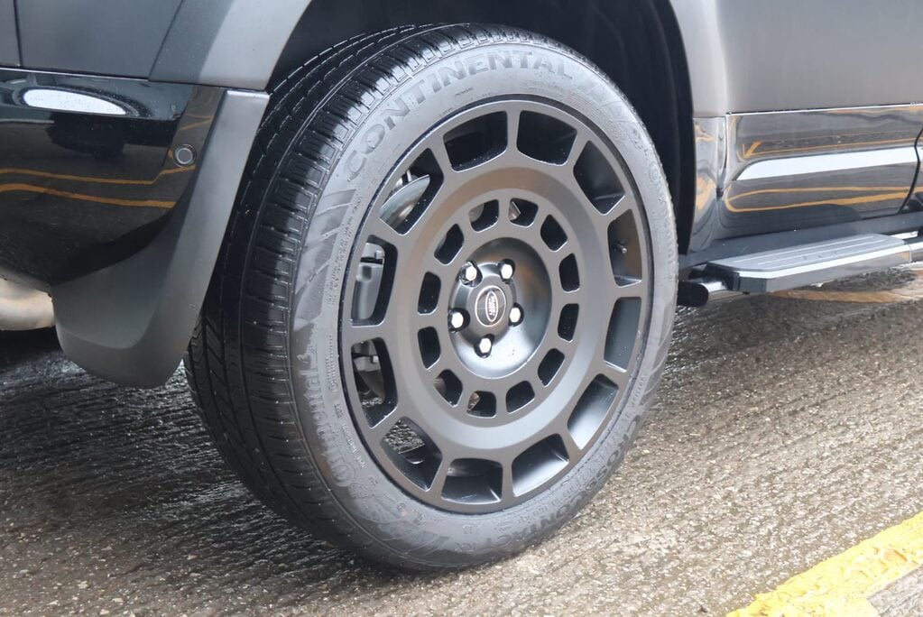 Land Rover Defender 110 HARD TOP X-DYNAMIC D350 HSE 500 TOUR EDITION  ASK ABOUT REAR SEATS 20