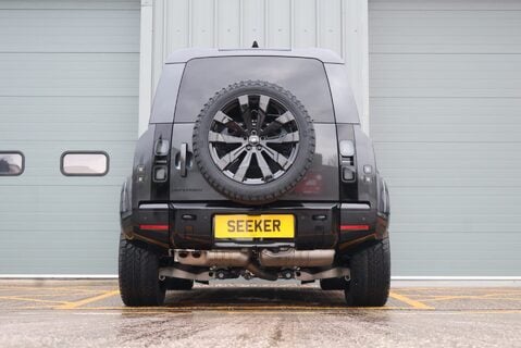 Land Rover Defender 110 2026 110 HARD TOP  HSE 350 FITTED WITH SVR SEAT FRONT AND REAR SEATS 7