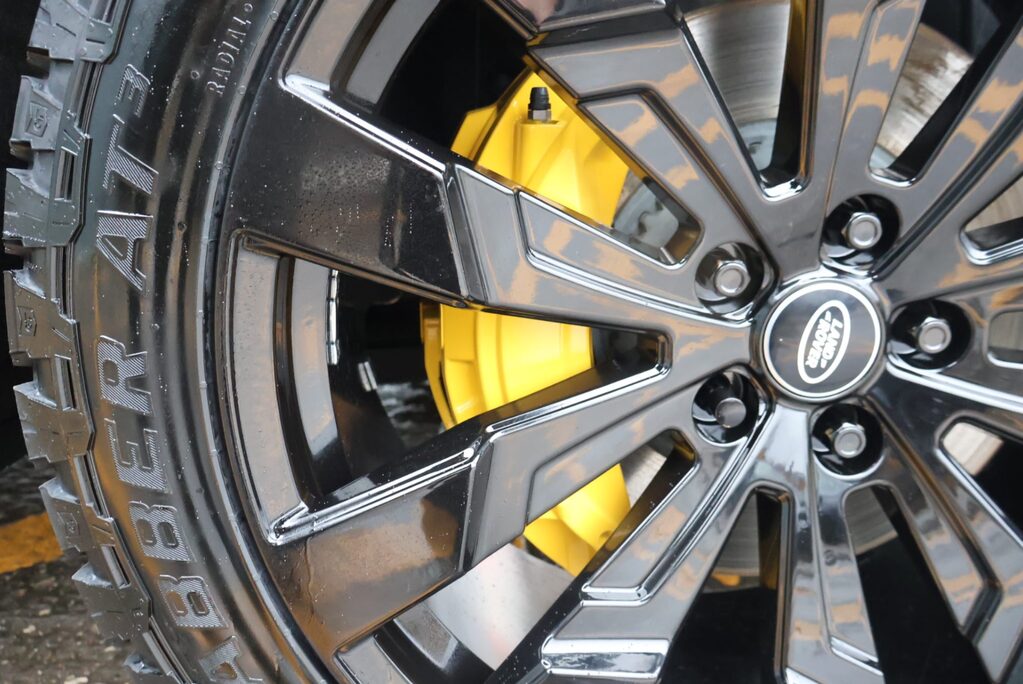 Land Rover Defender 110 2026 110 HARD TOP  HSE 350 FITTED WITH SVR SEAT FRONT AND REAR SEATS 16