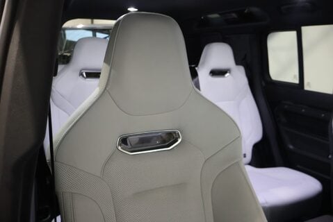 Land Rover Defender 110 2026 110 HARD TOP  HSE 350 FITTED WITH SVR SEAT FRONT AND REAR SEATS 26
