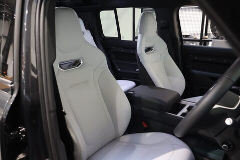 Land Rover Defender 110 2026 110 HARD TOP  HSE 350 FITTED WITH SVR SEAT FRONT AND REAR SEATS 30