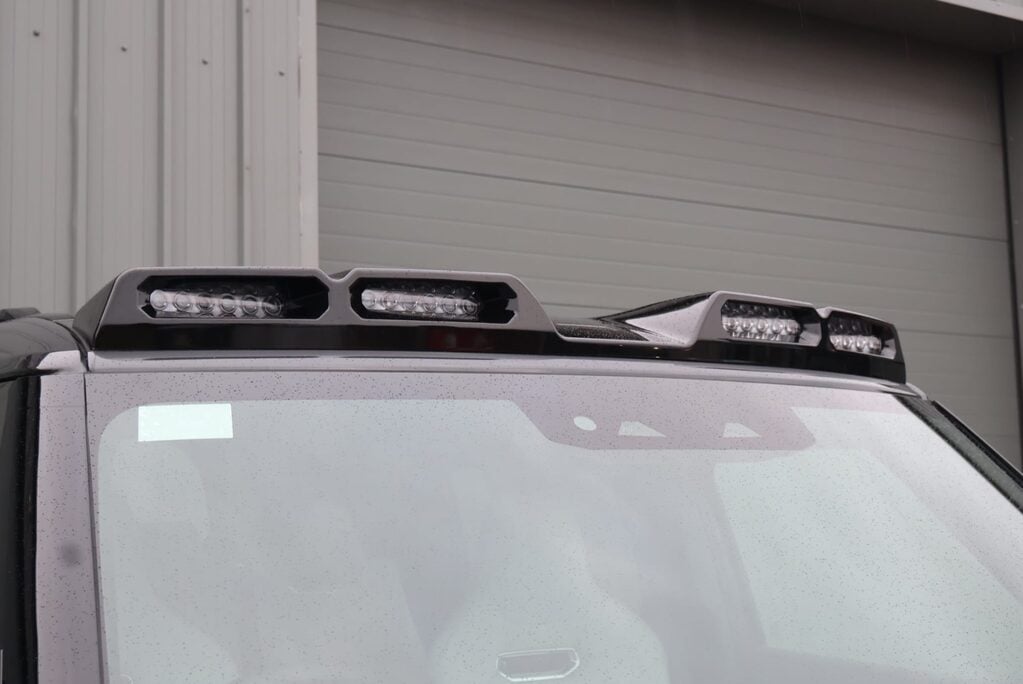 Land Rover Defender 110 2026 HARDTOP S  BIG SPEC WITH UPGRADE SVR FRONT AND REAR SEATS  BY SEEKER  13