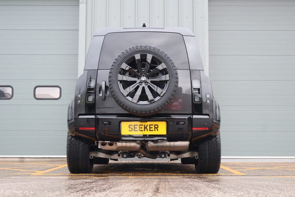 Land Rover Defender 110 2026 HARDTOP S  BIG SPEC WITH UPGRADE SVR FRONT AND REAR SEATS  BY SEEKER  6
