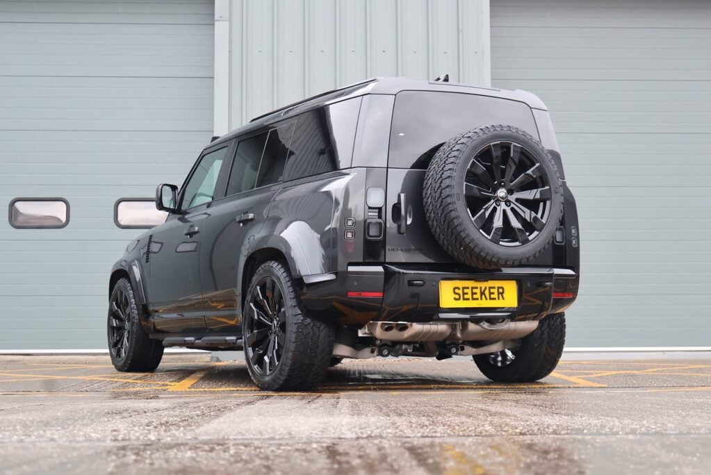 Land Rover Defender 110 2026 HARDTOP S  BIG SPEC WITH UPGRADE SVR FRONT AND REAR SEATS  BY SEEKER  7