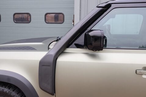 Land Rover Defender 110 P300 HSE STYLED BY SEEKER HUGE SPEC LOOKS AMAZING  PRICE MATCH OFFER  18