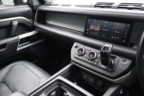 Land Rover Defender 110 P300 HSE STYLED BY SEEKER HUGE SPEC LOOKS AMAZING  PRICE MATCH OFFER  29
