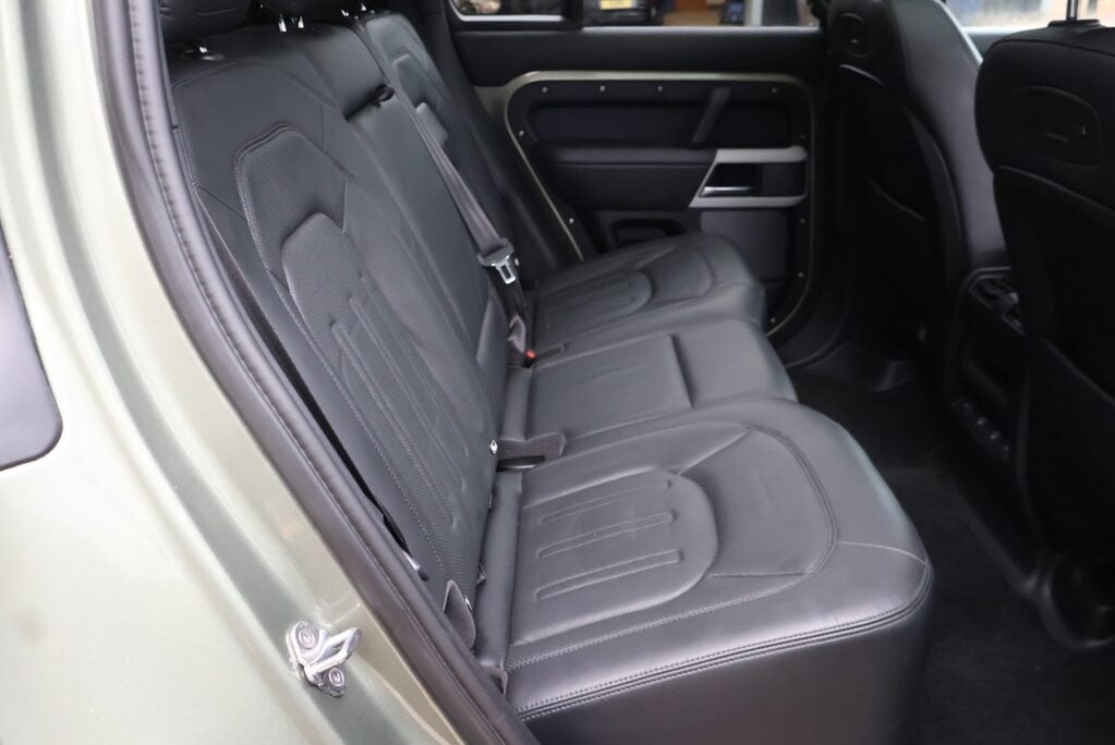 Land Rover Defender 110 P300 HSE STYLED BY SEEKER HUGE SPEC LOOKS AMAZING  PRICE MATCH OFFER  20