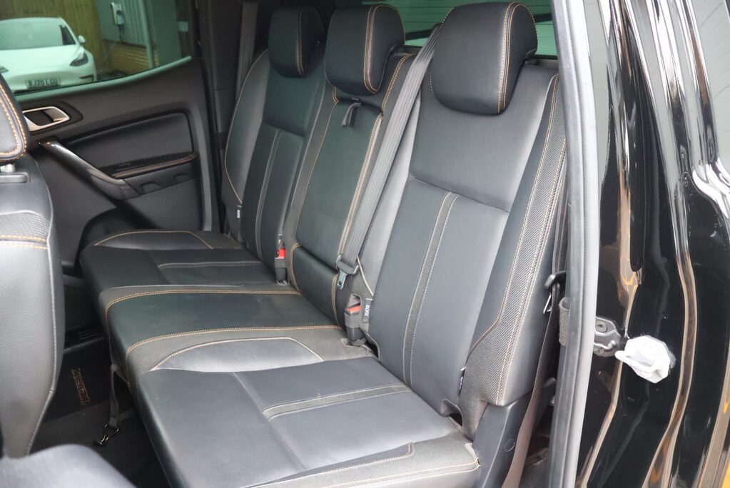 Ford Ranger WILDTRAK TDCI RARE  3.2 T8 wildtrack. Super low miles with styling  15