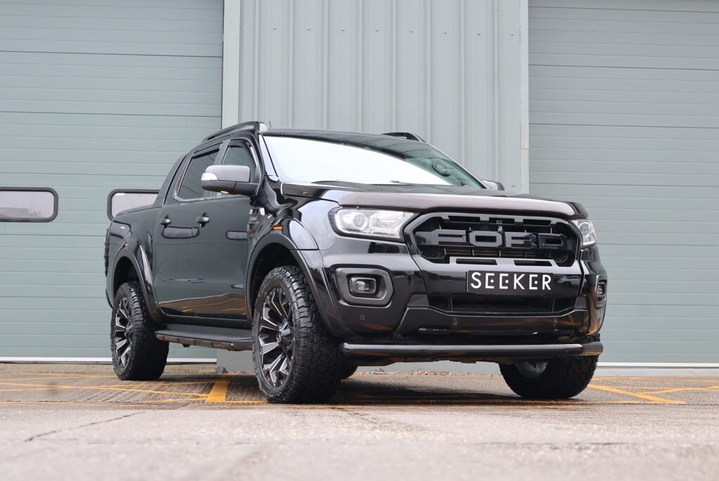Ford Ranger WILDTRAK TDCI RARE  3.2 T8 wildtrack. Super low miles with styling  3