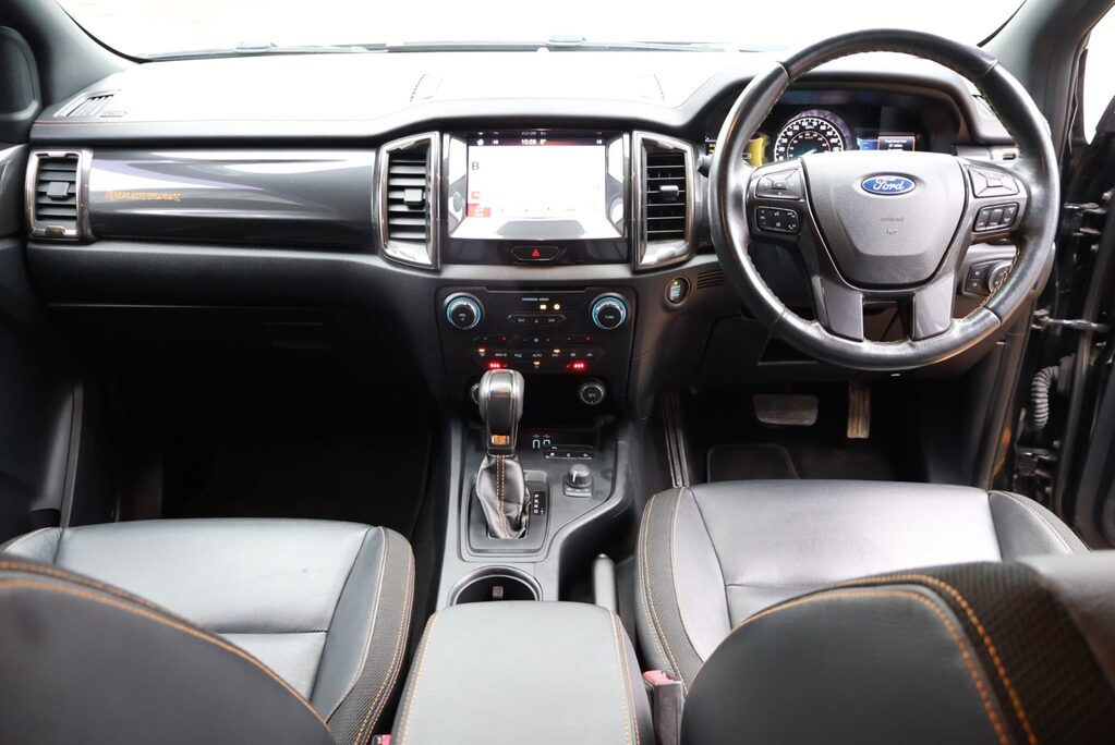 Ford Ranger WILDTRAK TDCI RARE  3.2 T8 wildtrack. Super low miles with styling  19