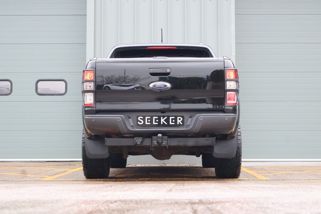 Ford Ranger WILDTRAK TDCI RARE  3.2 T8 wildtrack. Super low miles with styling  9