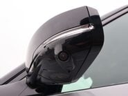 Land Rover Discovery R-DYNAMIC SE MHEV In RARE PEARL WHITE BLACK ROOF AND REAR SEATS  LOW MILES  17