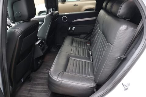 Land Rover Discovery R-DYNAMIC SE MHEV In RARE PEARL WHITE BLACK ROOF AND REAR SEATS  LOW MILES  22