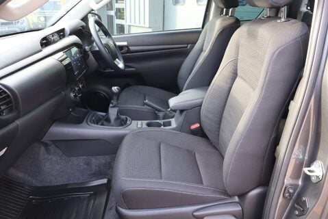 Toyota Hilux ACTIVE 4WD D-4D ECB King cab Commercial styled by Seeker Uk 20