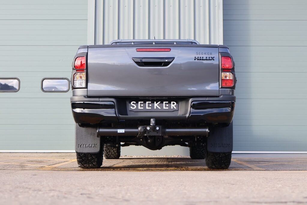 Toyota Hilux ACTIVE 4WD D-4D ECB King cab Commercial styled by Seeker Uk 9