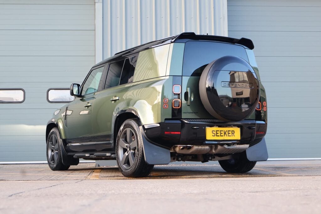 Land Rover Defender 110 75 reg   HARD TOP X-DYNAMIC 350 HSE seeker styled genuine rear seat fitted 4