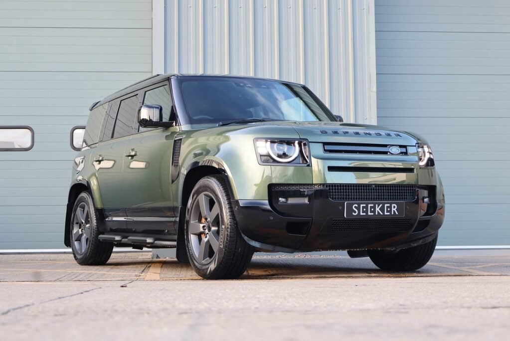 Land Rover Defender 110 75 reg   HARD TOP X-DYNAMIC 350 HSE seeker styled genuine rear seat fitted 3