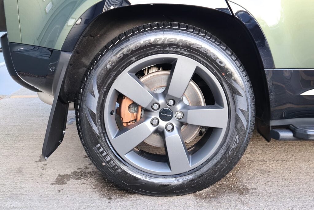 Land Rover Defender 110 75 reg   HARD TOP X-DYNAMIC 350 HSE seeker styled genuine rear seat fitted 10