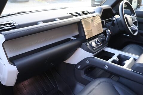Land Rover Defender 110 75 reg   HARD TOP X-DYNAMIC 350 HSE seeker styled genuine rear seat fitted 20