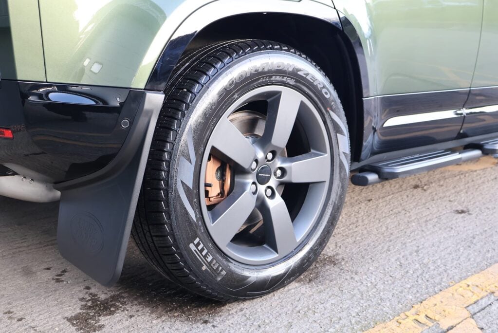 Land Rover Defender 110 75 reg   HARD TOP X-DYNAMIC 350 HSE seeker styled genuine rear seat fitted 11