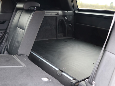 Rear seat conversion for Land Rover Discovery 5 Commercial vehicle 2