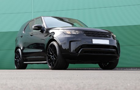 SKR styling pack from Discovery 5 from Seeker includes 22 or 23 inch alloy wheels and full piano black high gloss bodywork