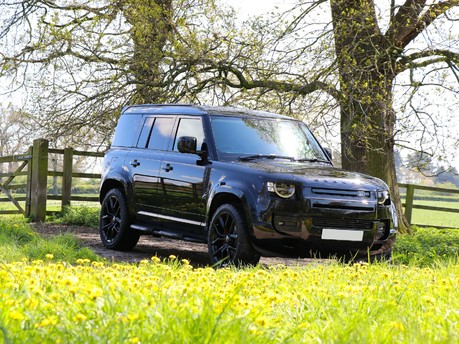 Substantial savings on main dealer prices for all LAND ROVER and RANGE ROVER vehicle SERVICING at SEEKER UK 3