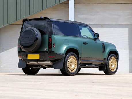 With bold looks and unstoppable spirit, our matte pine wrapped Land Rover Defender with Porsche Gold alloys and vintage tan leather interior has arrived 16