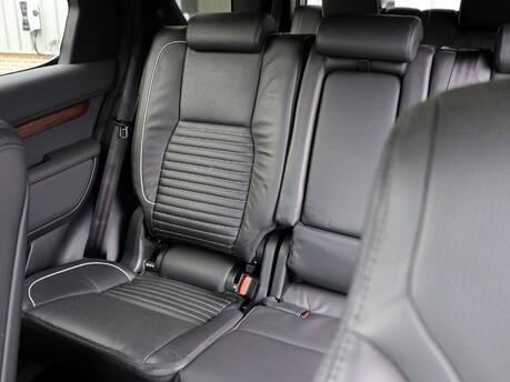 New from SEEKER UK, genuine Land Rover rear seat conversion for the Discovery 5, HSE trim with cream piping 3